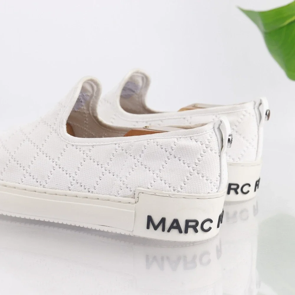 Marc Fisher Womens Delya Slip On Shoes Size 9.5 White Quilted Knit Comfort Flats